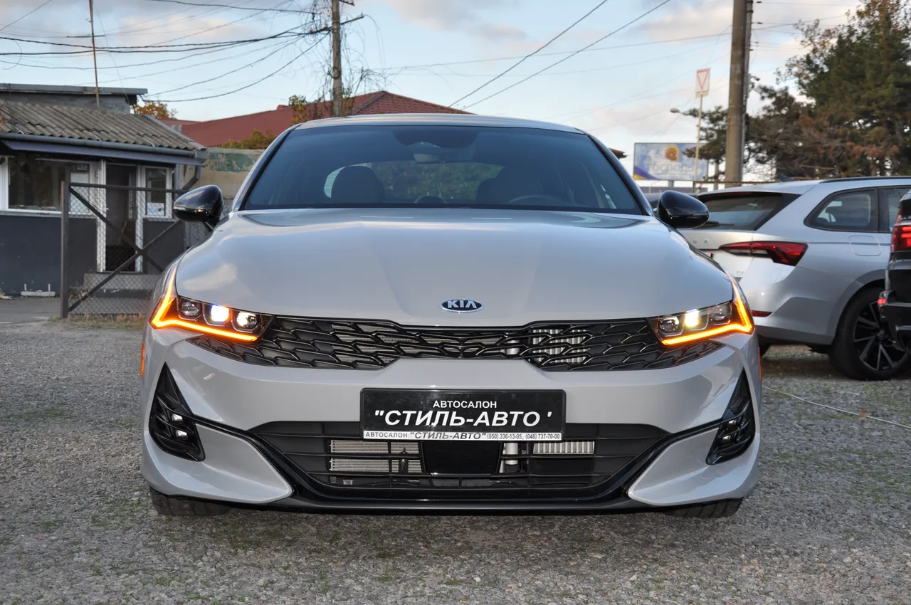 Kia K5 - фото 5