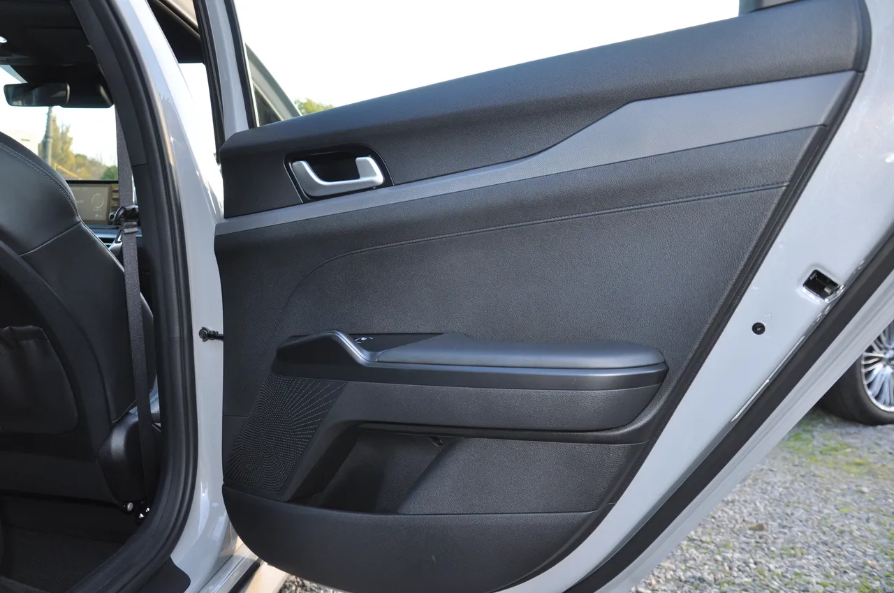 Kia K5 - фото 39