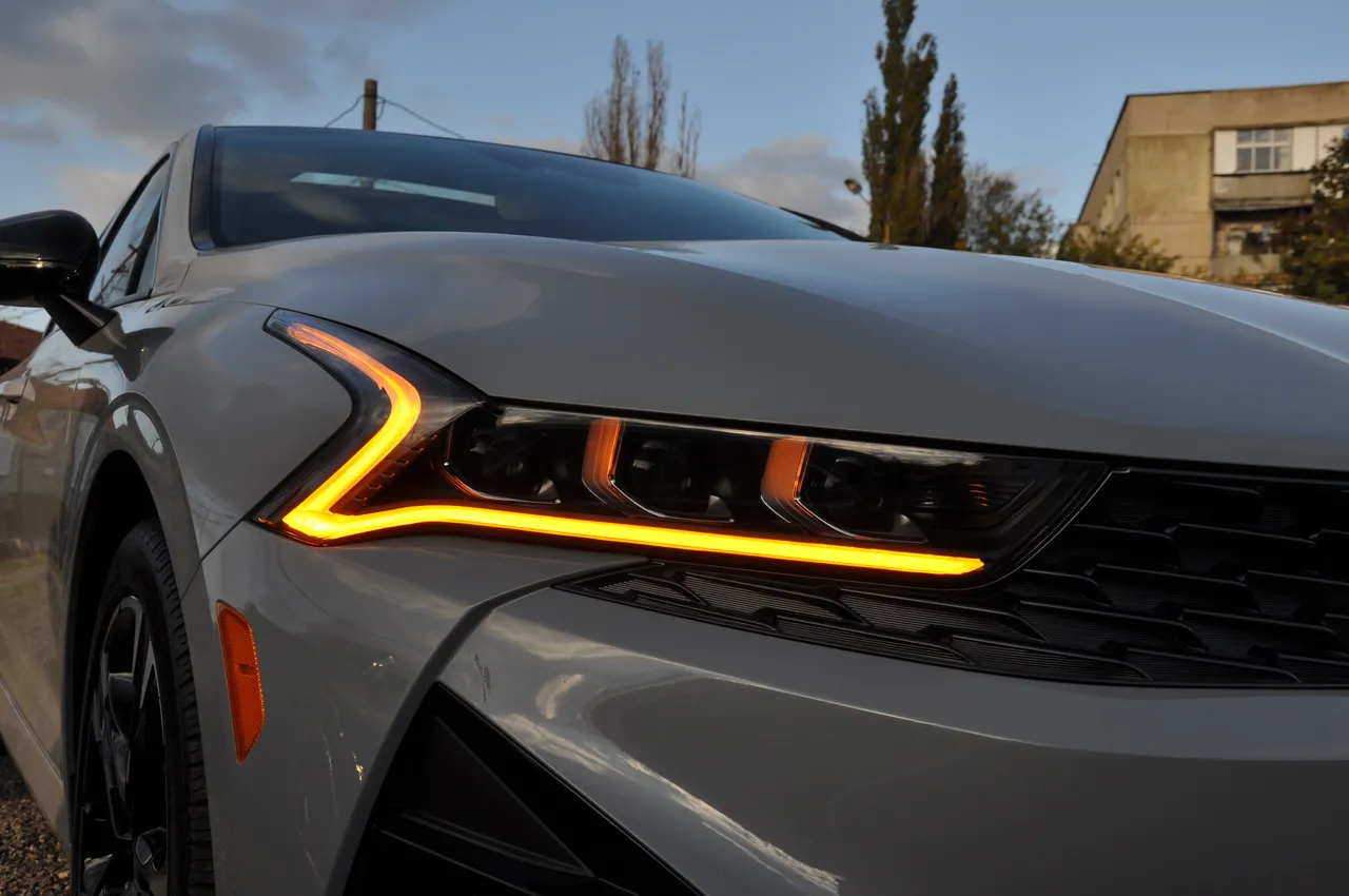 Kia K5 - фото 11