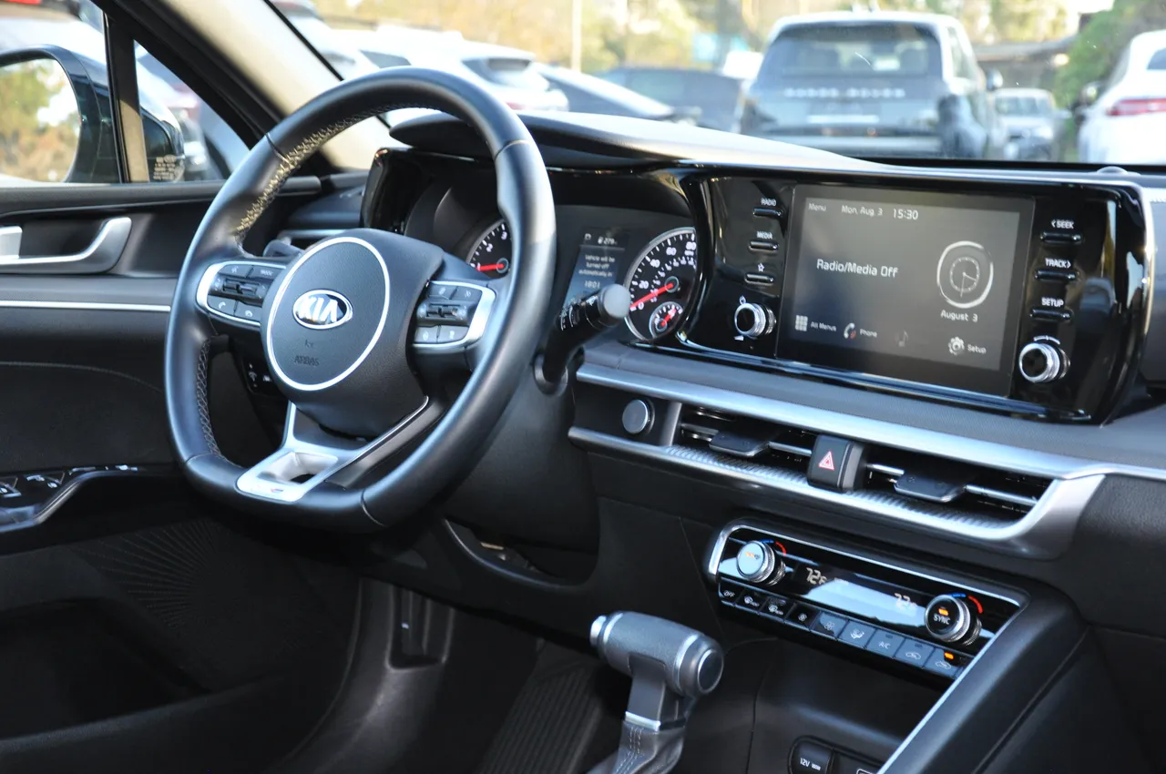 Kia K5 - фото 37