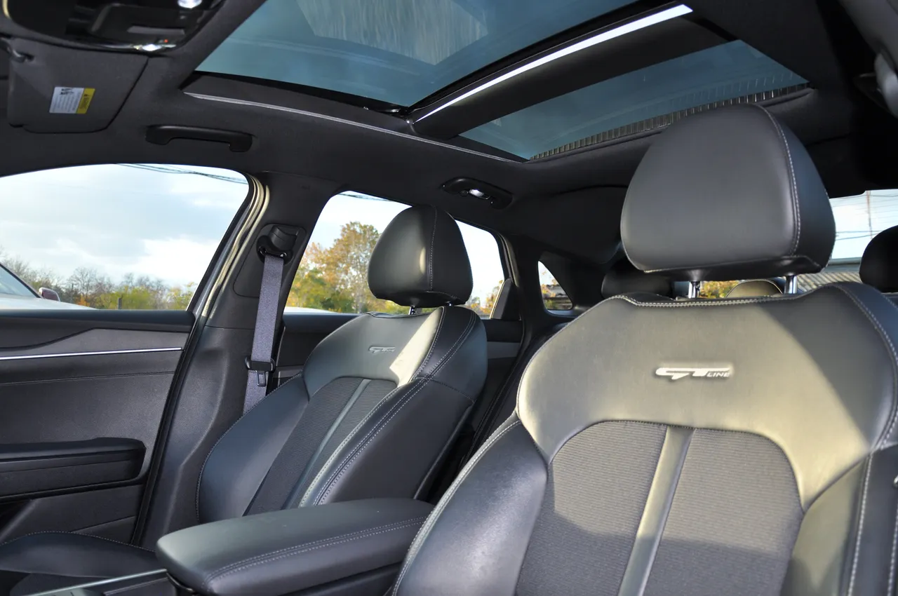 Kia K5 - фото 14