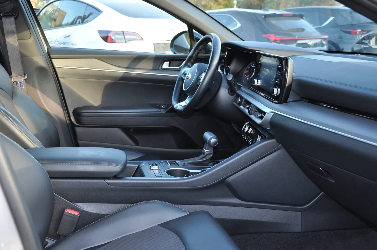 Kia K5 - фото 38