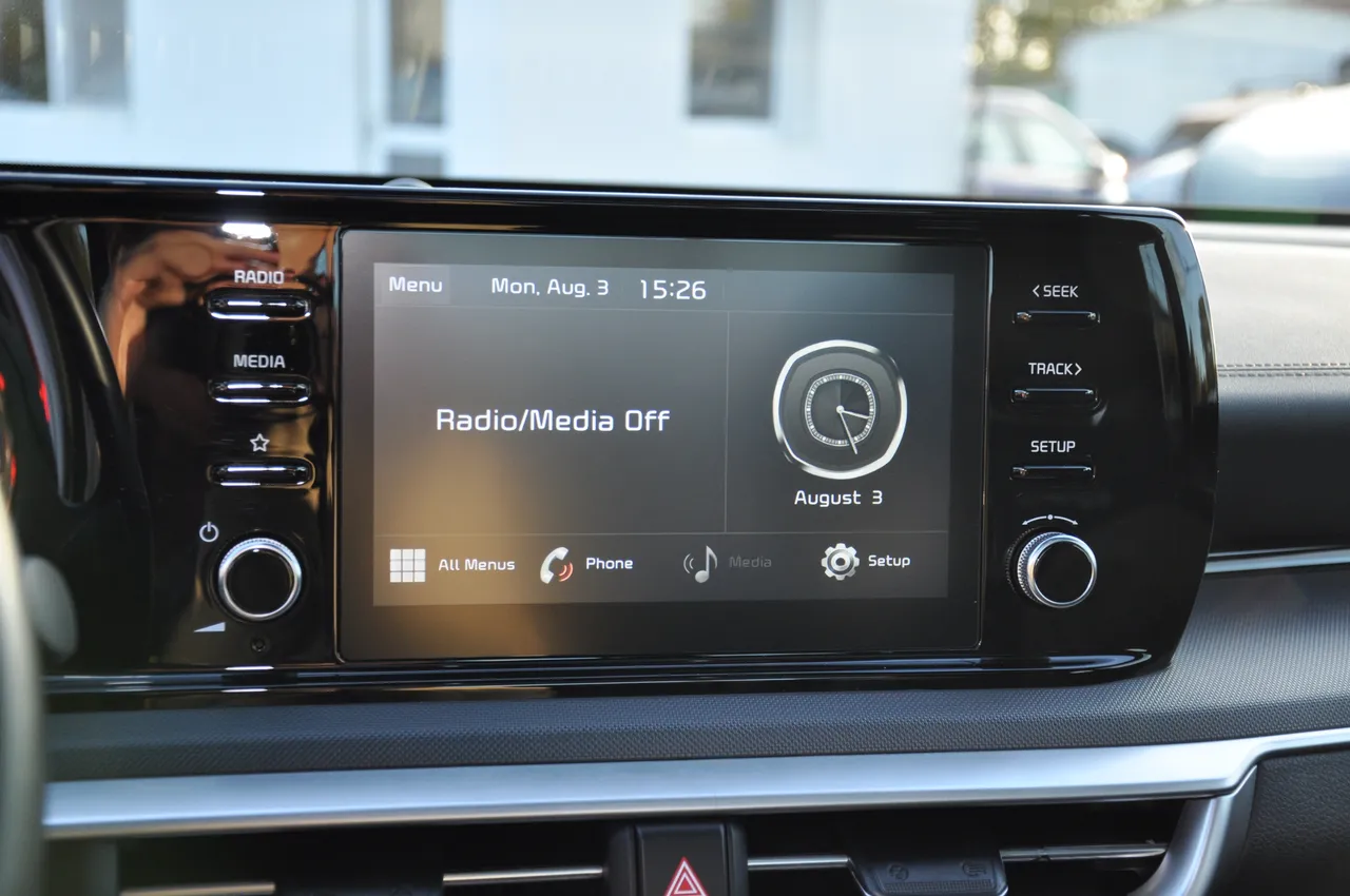 Kia K5 - фото 20