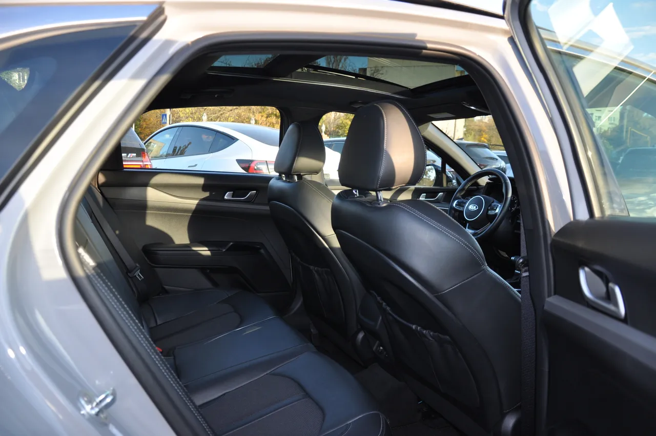 Kia K5 - фото 33