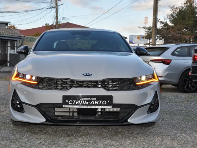 Kia K5 - фото 5