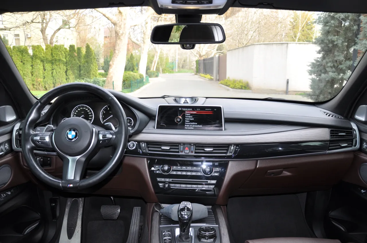 BMW X5 - фото 29