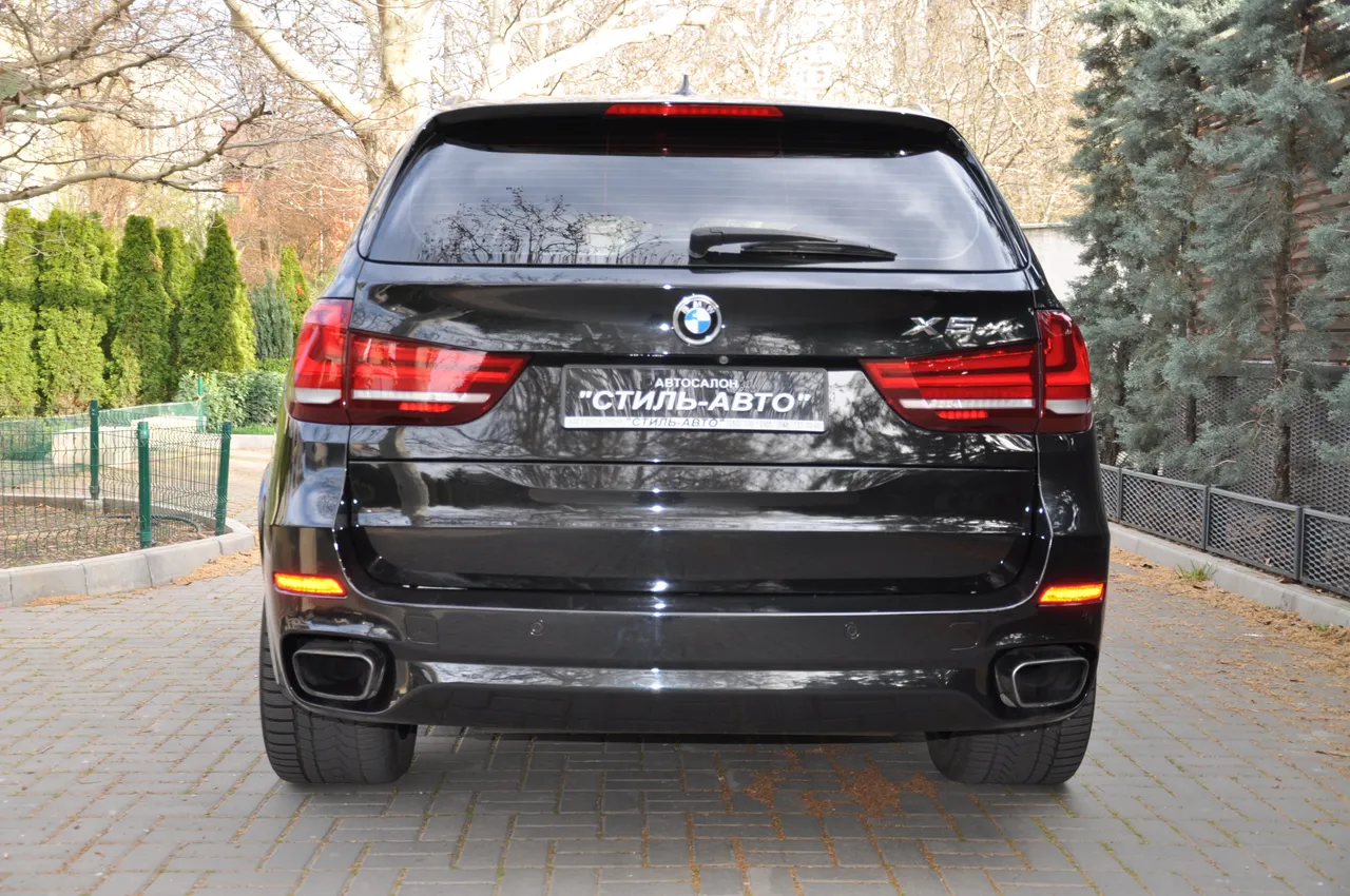 BMW X5 - фото 8