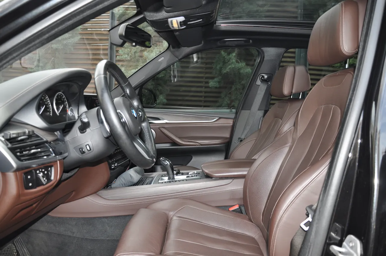 BMW X5 - фото 17
