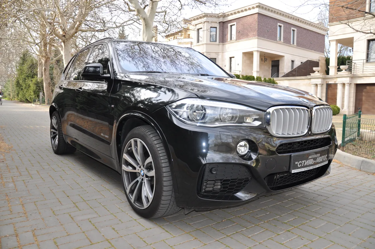 BMW X5 - фото 7