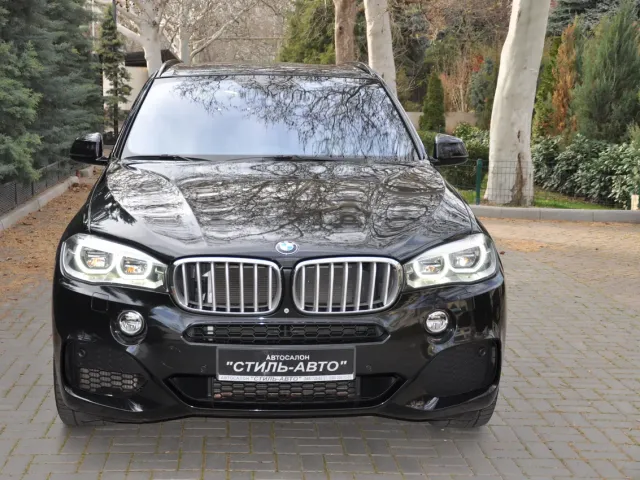 BMW X5 - фото 2