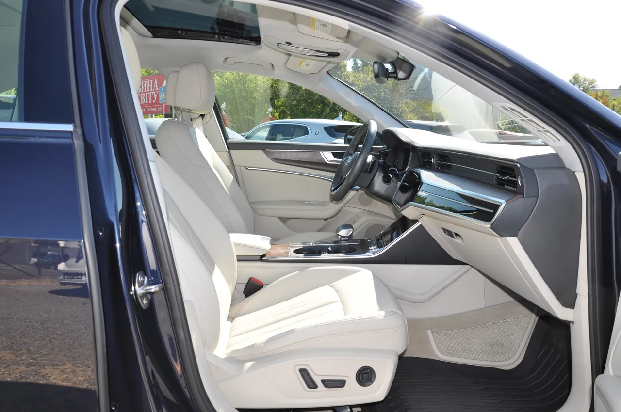 Audi A6 - фото 39