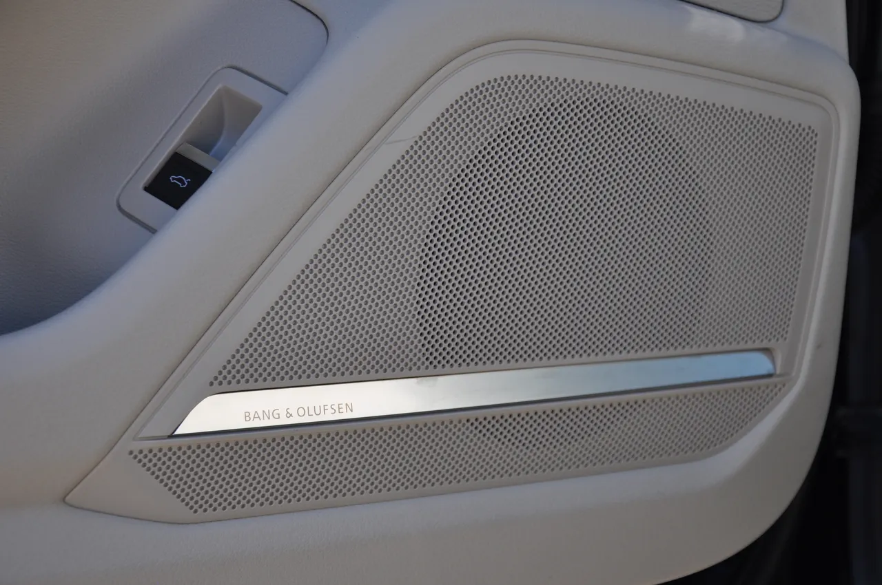 Audi A6 - фото 24