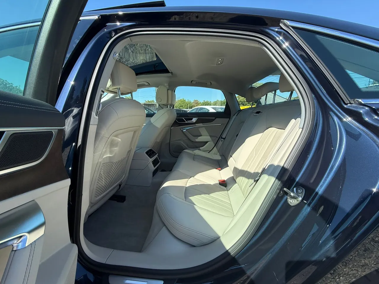 Audi A6 - фото 52