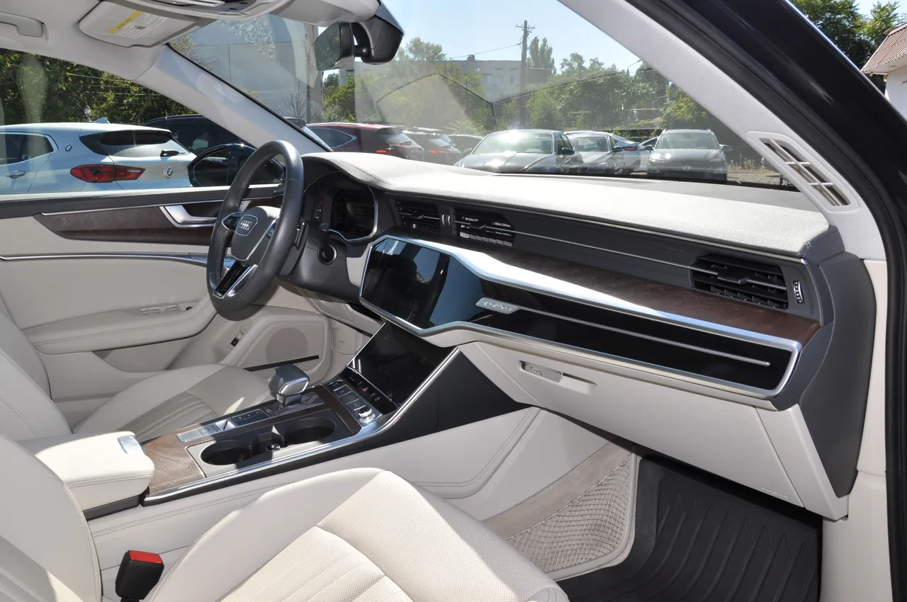 Audi A6 - фото 40