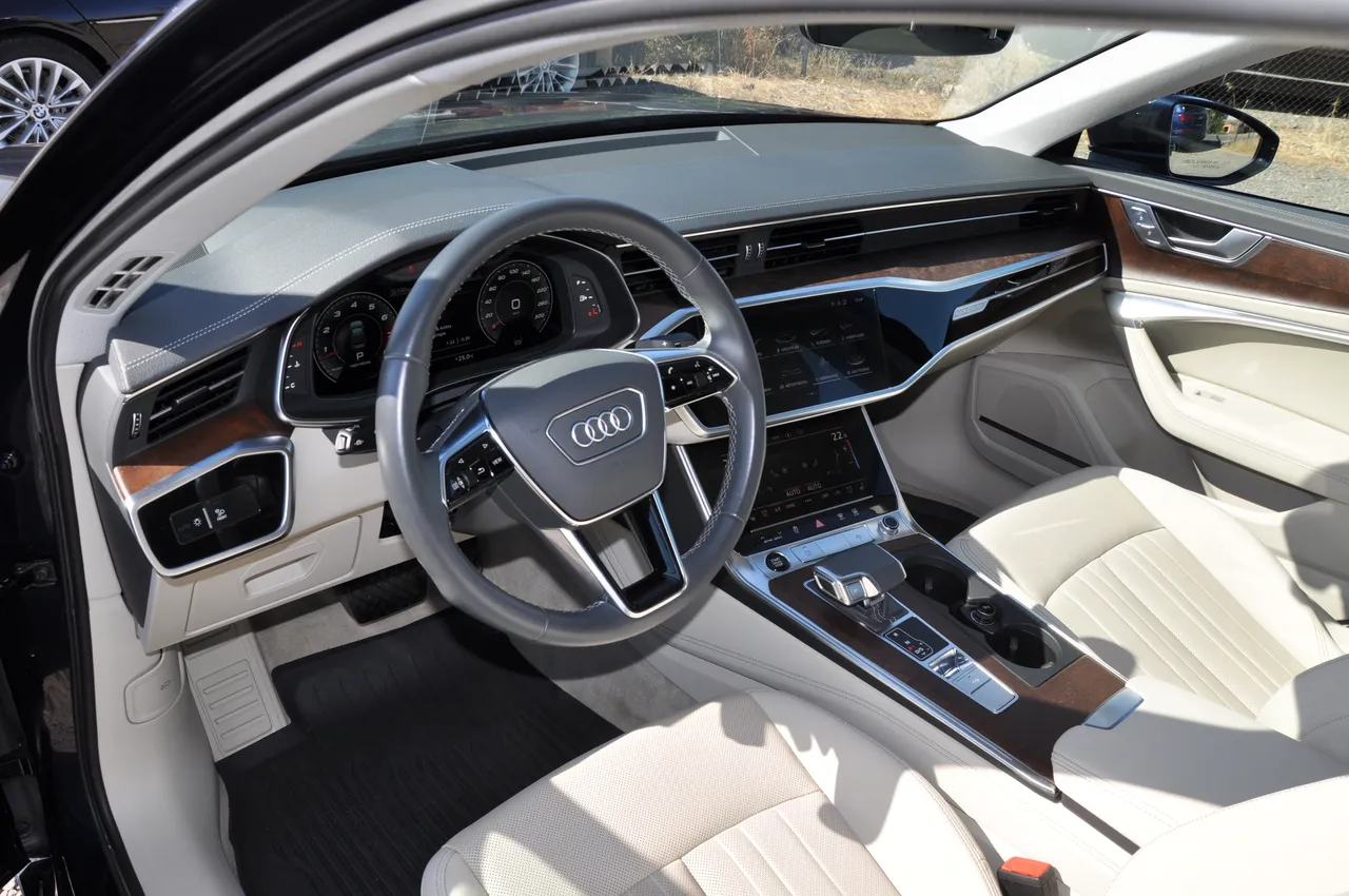 Audi A6 - фото 15