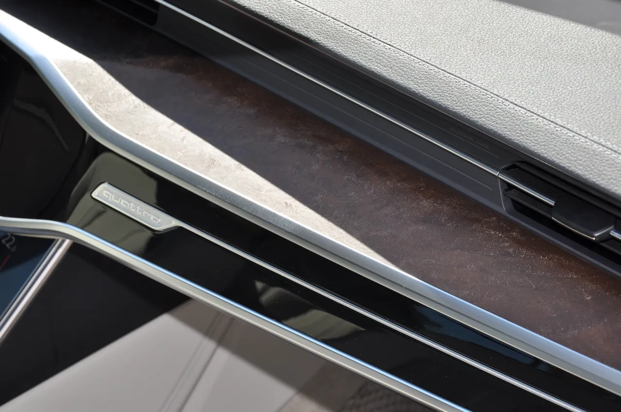 Audi A6 - фото 42