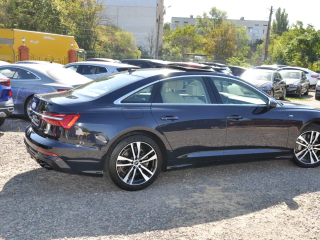 Audi A6 - фото 4