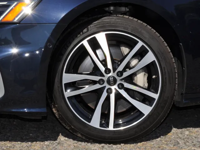 Audi A6 - фото 3