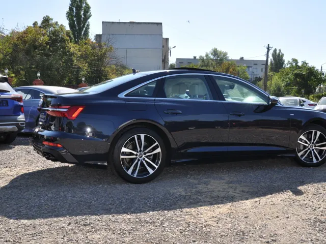 Audi A6 - фото 5