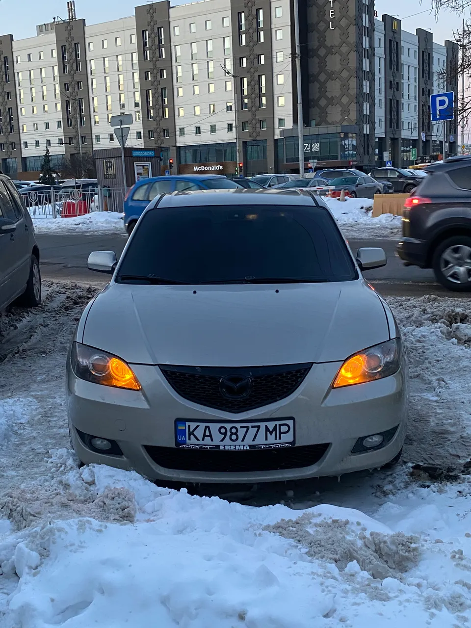 Mazda 3 - фото 7