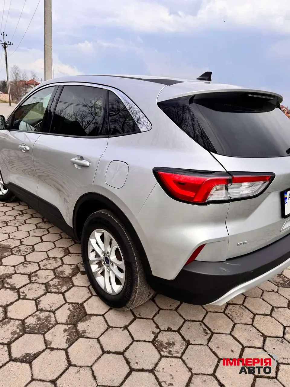 Ford Escape - фото 8