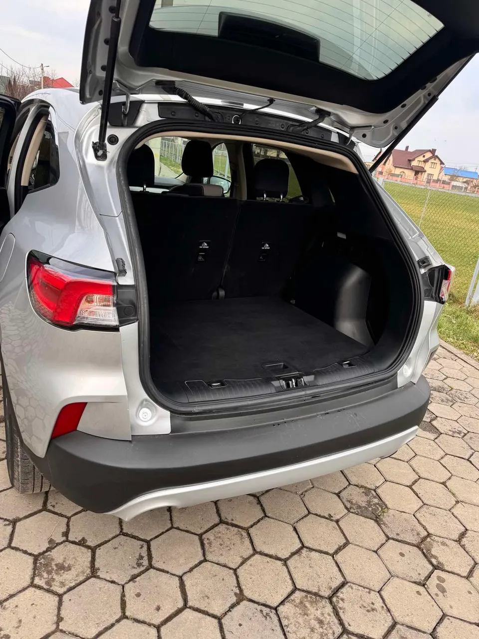 Ford Escape - фото 12