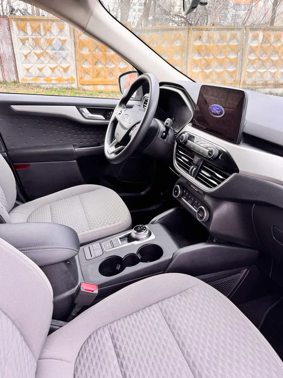 Ford Escape - фото 17