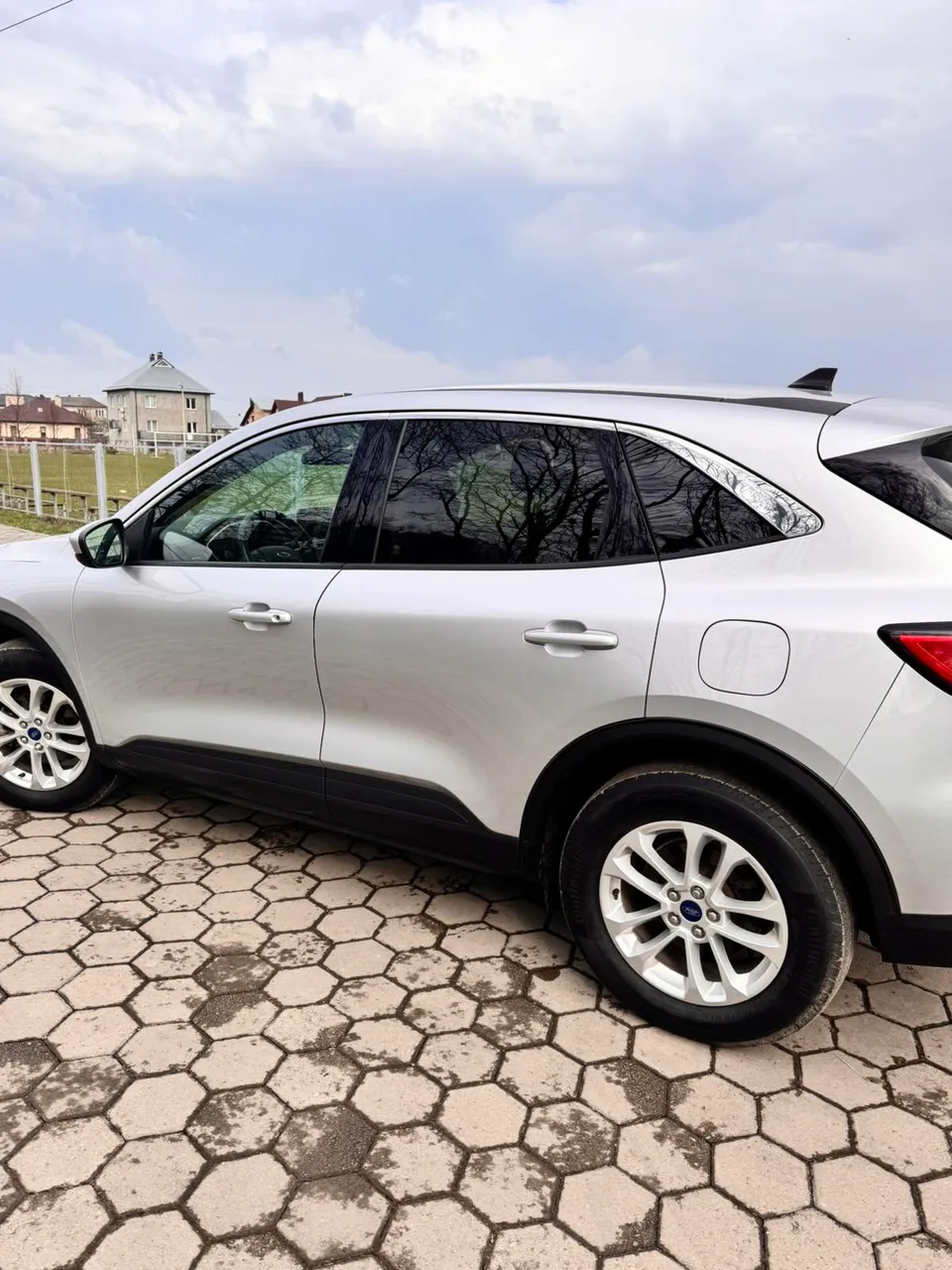 Ford Escape - фото 7