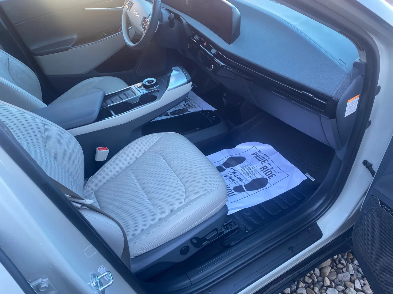 Kia EV6 - фото 1