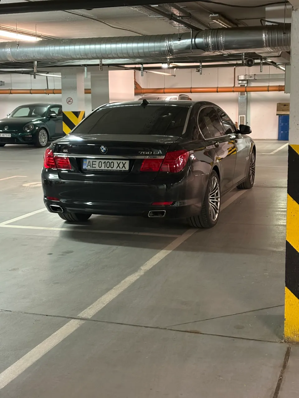 BMW 7 серії - фото 1