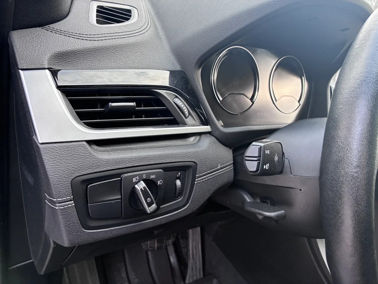 BMW X1 - фото 16