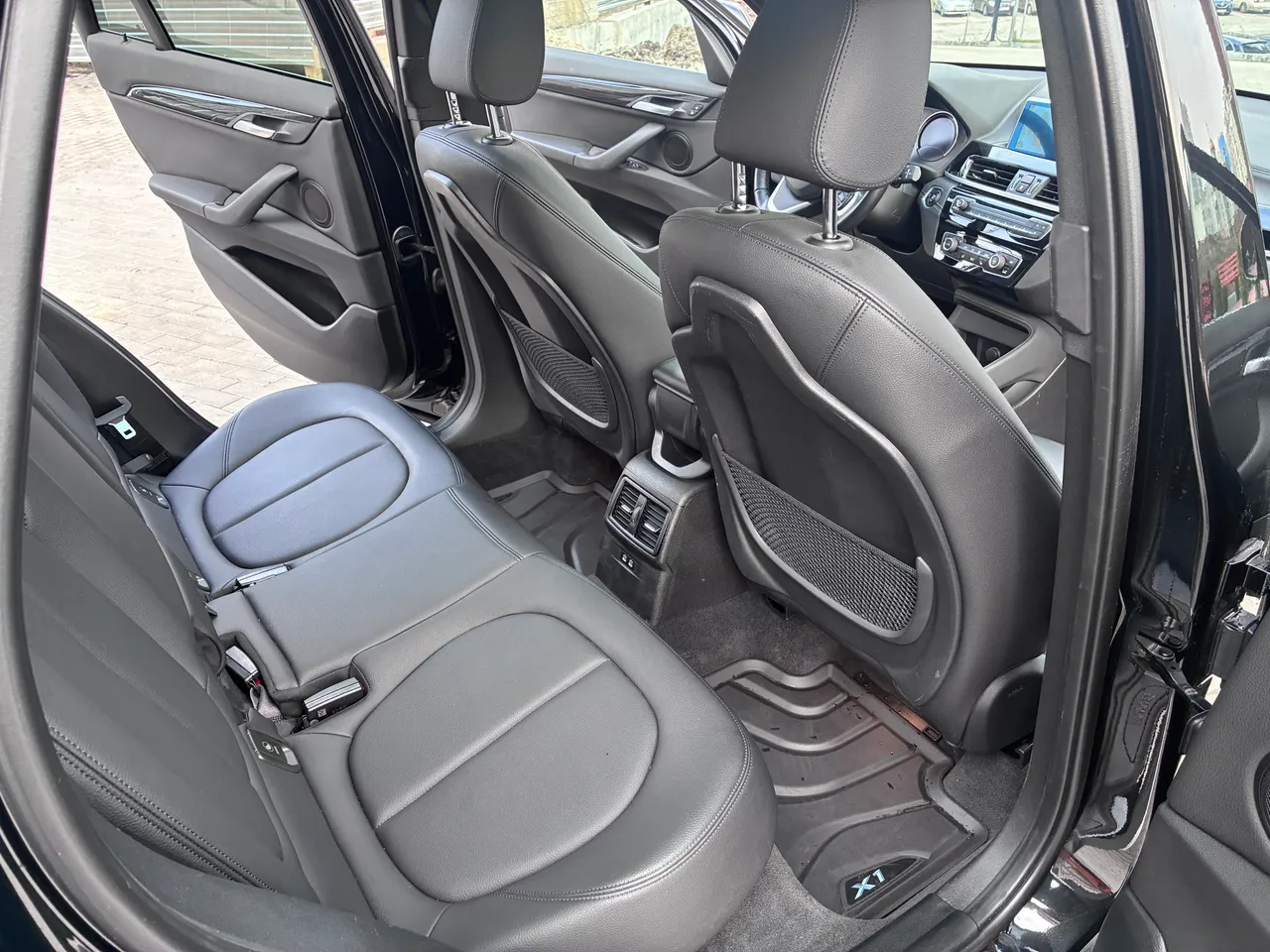 BMW X1 - фото 13