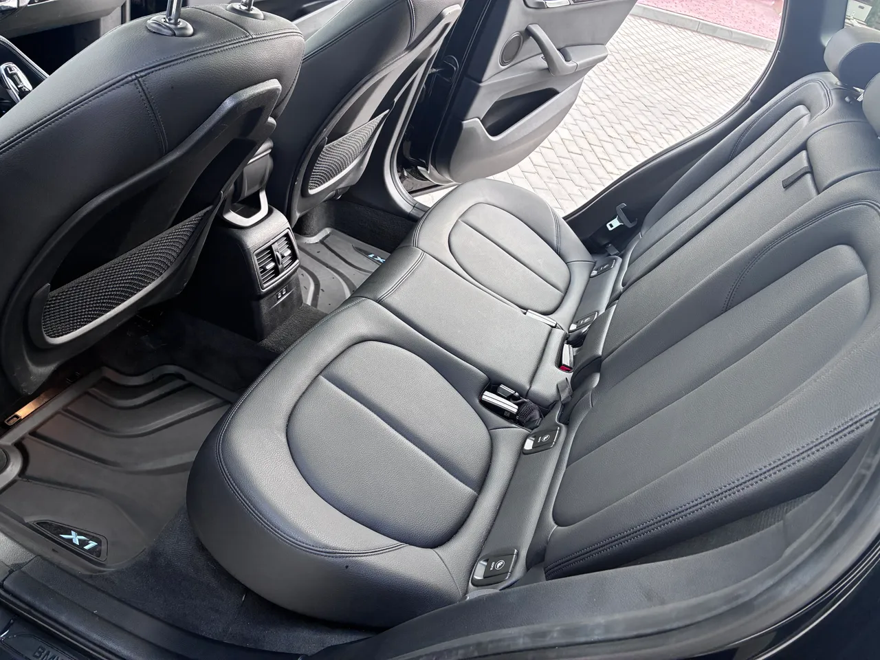 BMW X1 - фото 12
