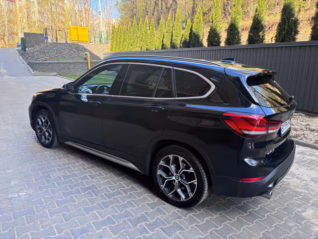 BMW X1 - фото 4