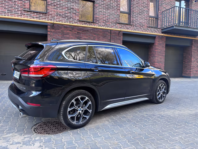 BMW X1 - фото 5