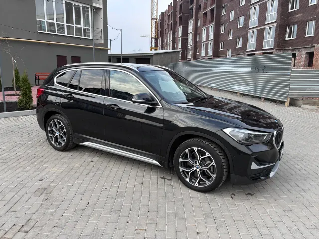 BMW X1 - фото 3