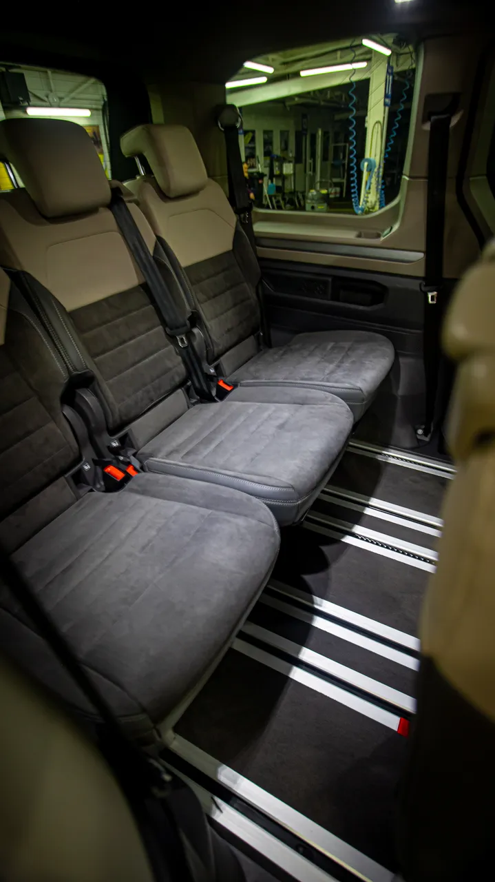 Volkswagen Multivan - фото 71