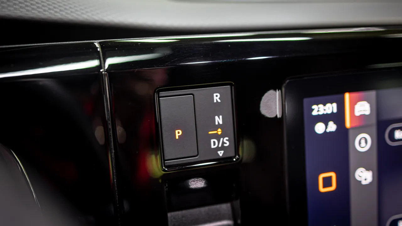 Volkswagen Multivan - фото 83