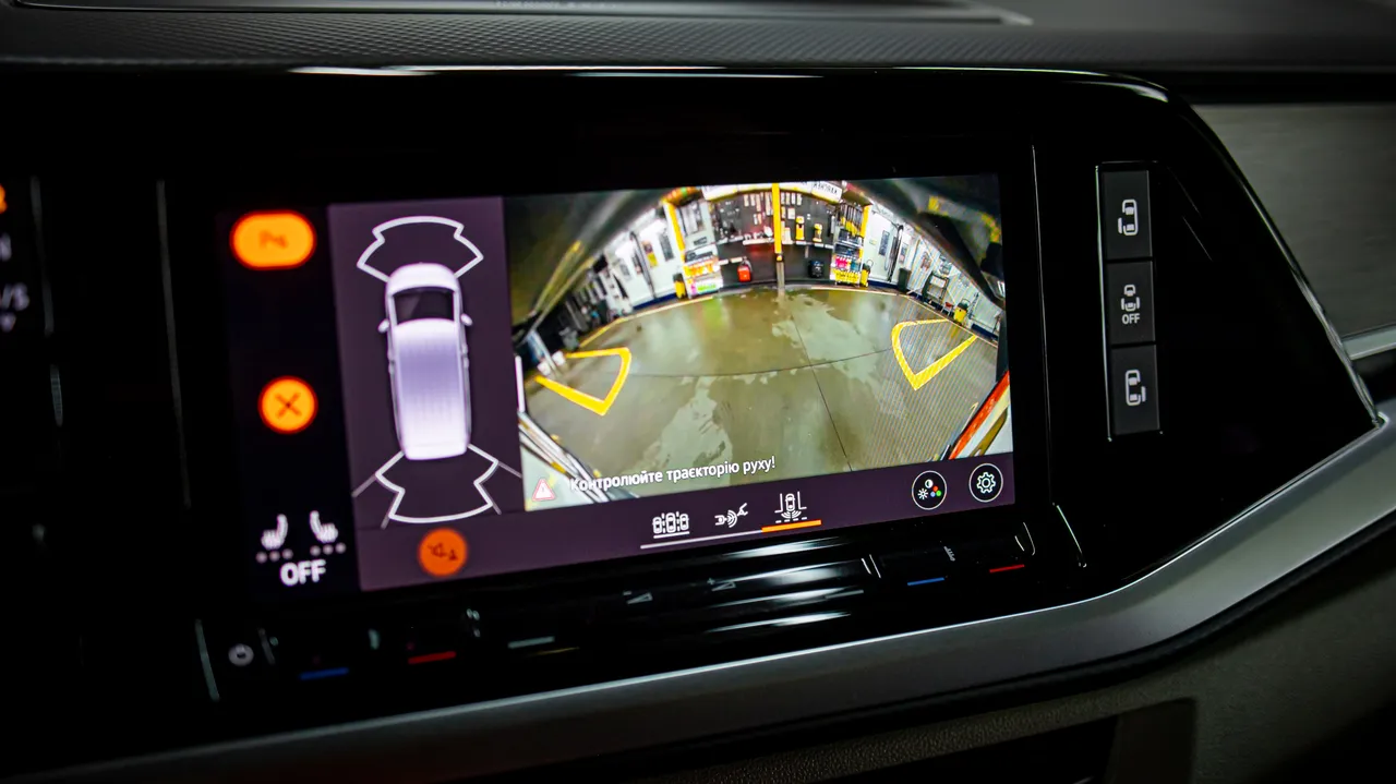 Volkswagen Multivan - фото 61