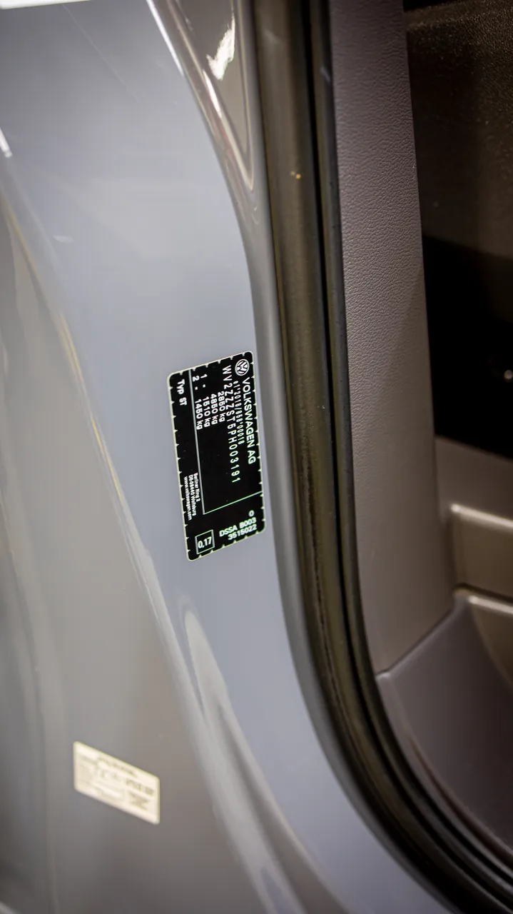 Volkswagen Multivan - фото 91