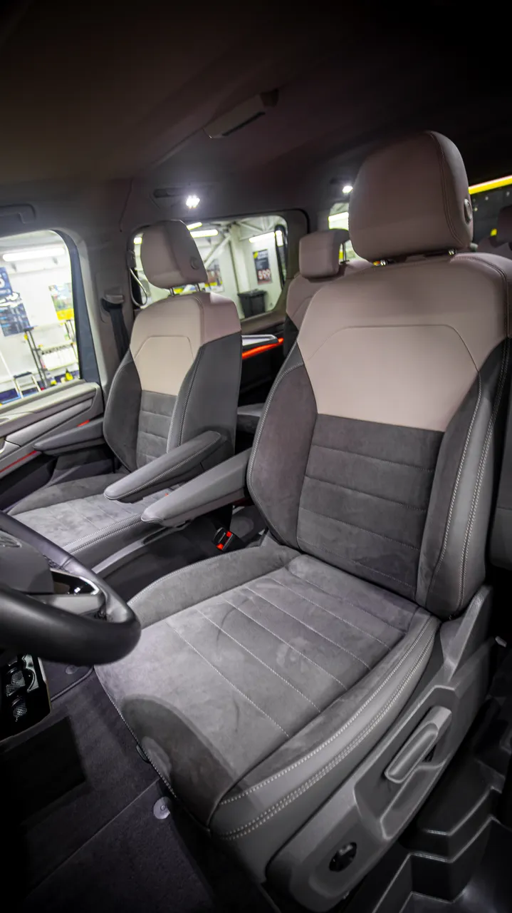 Volkswagen Multivan - фото 76