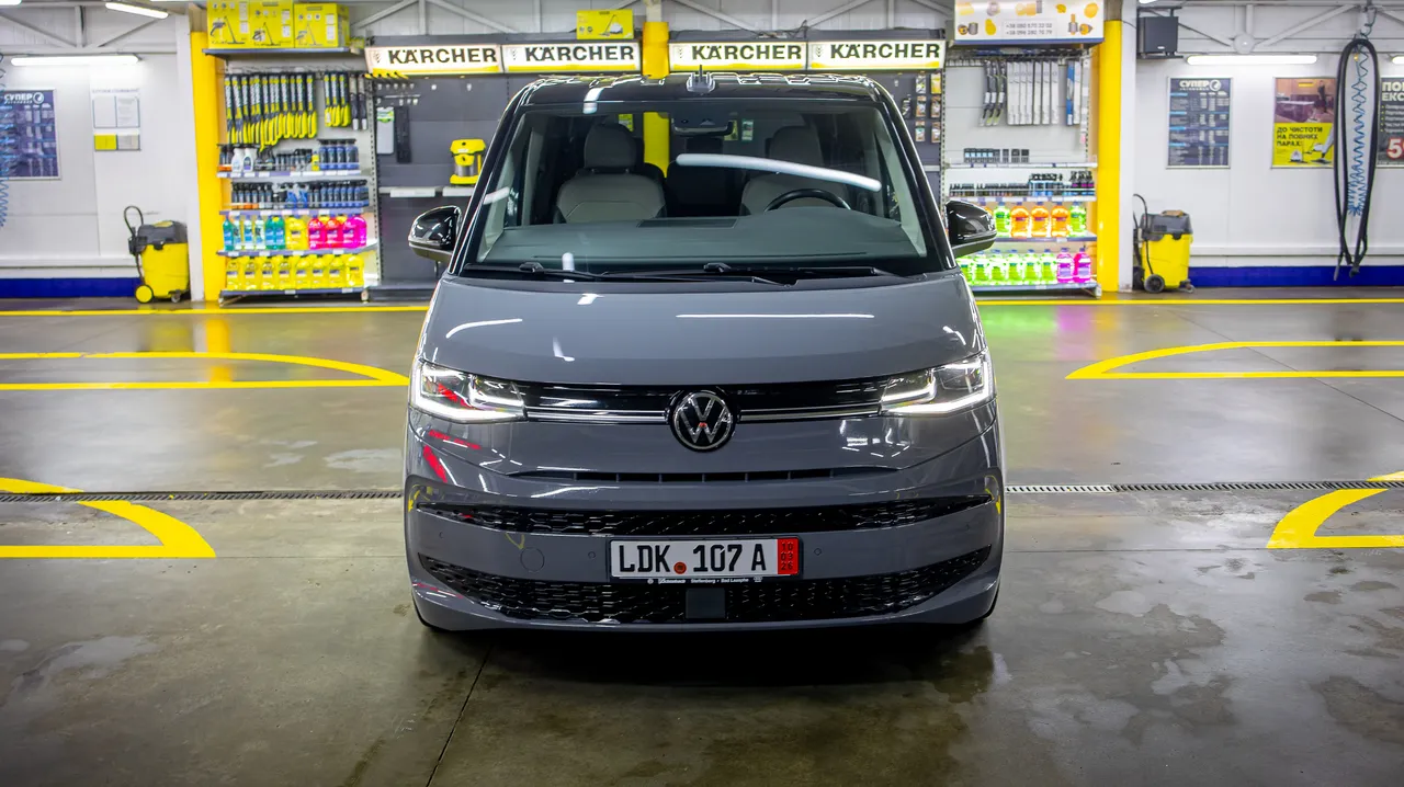 Volkswagen Multivan - фото 18