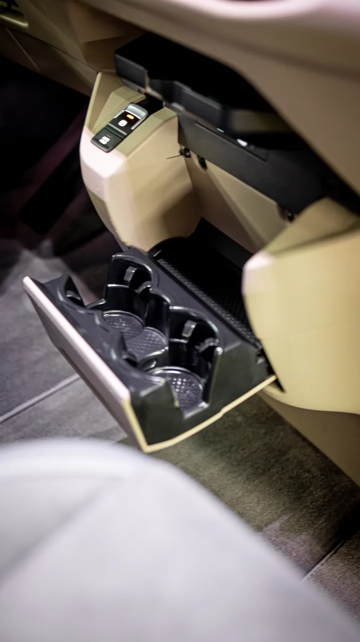 Volkswagen Multivan - фото 90