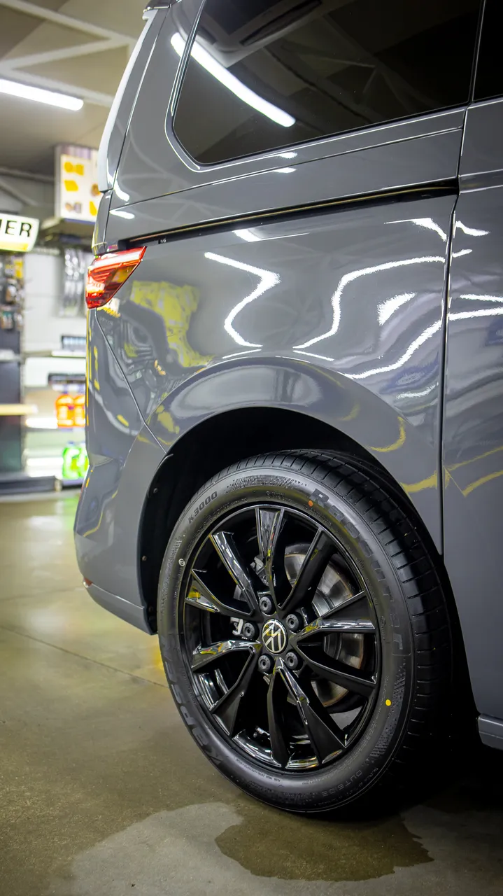 Volkswagen Multivan - фото 43