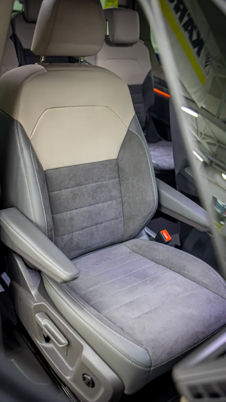 Volkswagen Multivan - фото 98