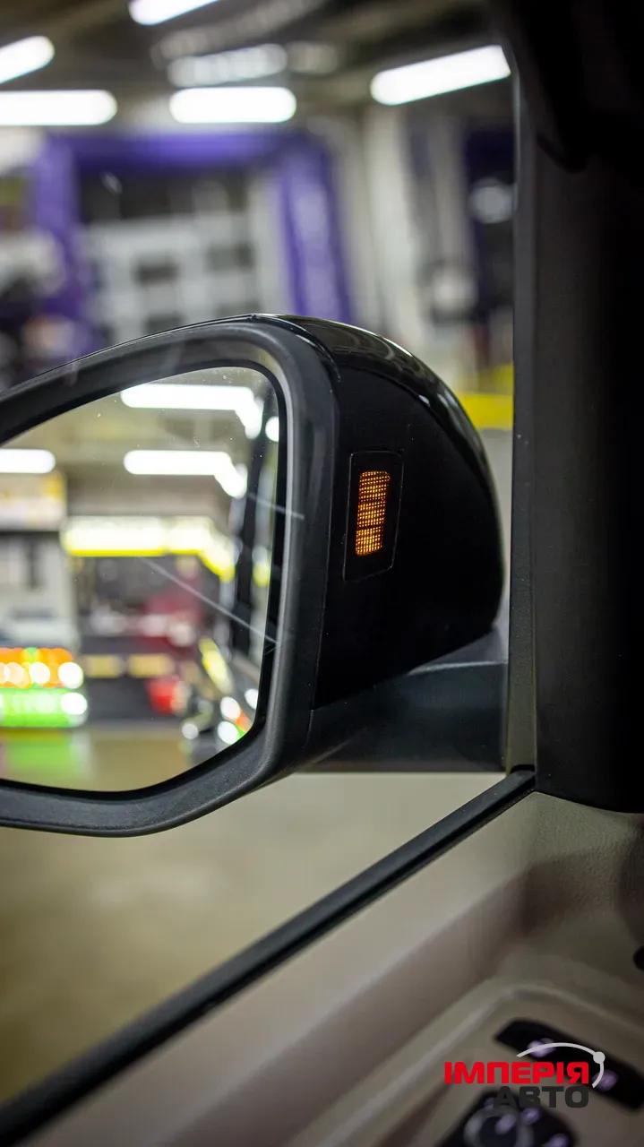 Volkswagen Multivan - фото 47