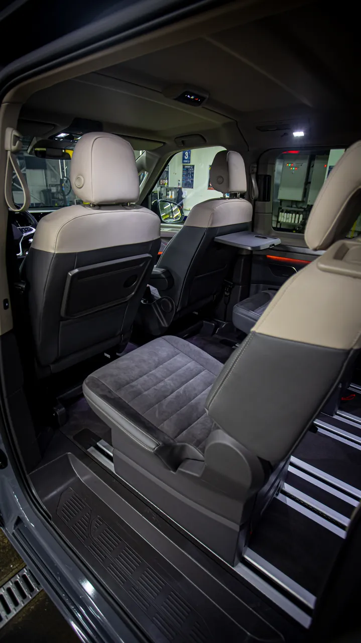 Volkswagen Multivan - фото 72