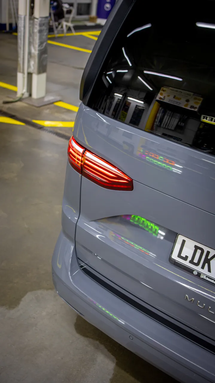 Volkswagen Multivan - фото 41