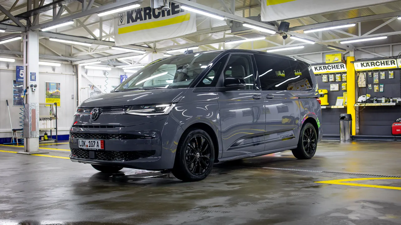 Volkswagen Multivan - фото 10