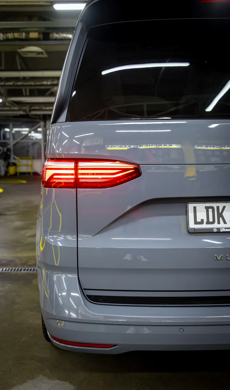 Volkswagen Multivan - фото 38